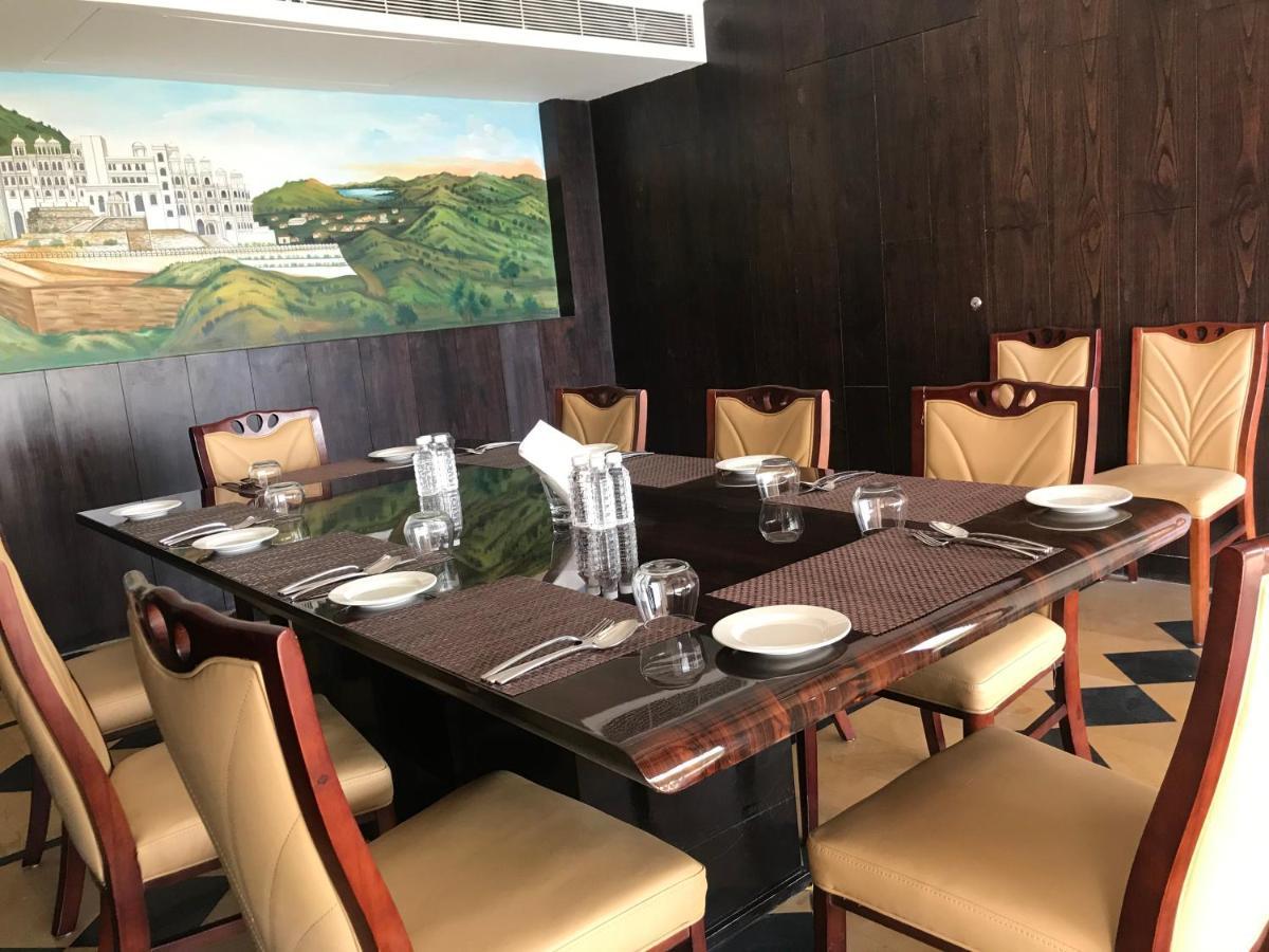 Howard Johnson By Wyndham Roop Nagar होटल